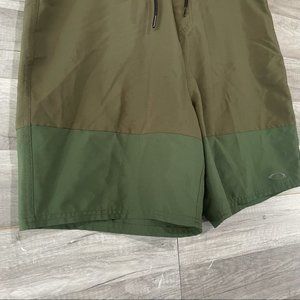 Size 36 Waist Hybrid Swim Trunks Green